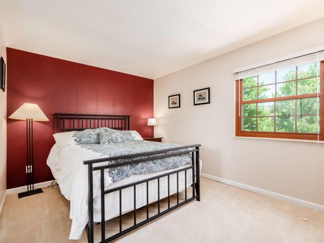 5034 Hidden View Drive, Hilliard, OH 43026