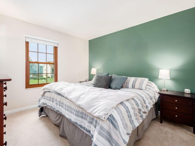 5034 Hidden View Drive, Hilliard, OH 43026