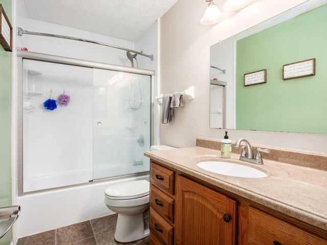 5034 Hidden View Drive, Hilliard, OH 43026