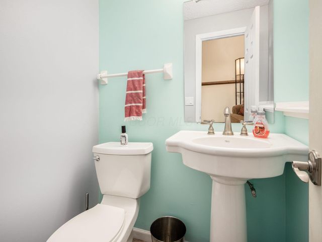 5034 Hidden View Drive, Hilliard, OH 43026