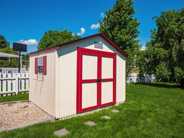 5034 Hidden View Drive, Hilliard, OH 43026