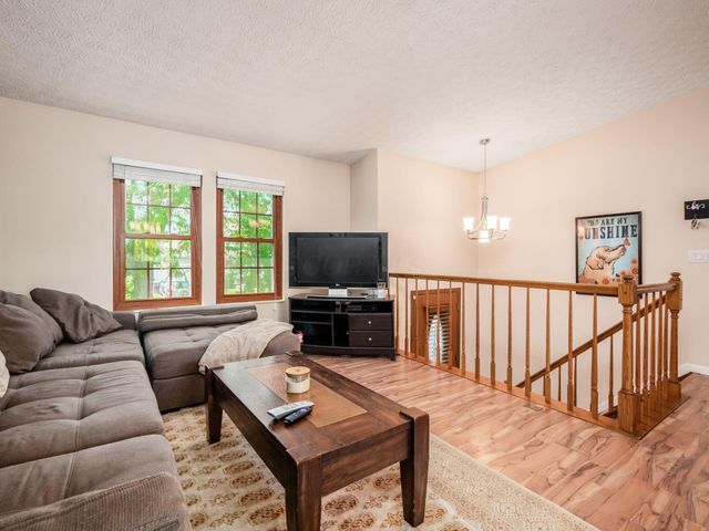 5034 Hidden View Drive, Hilliard, OH 43026