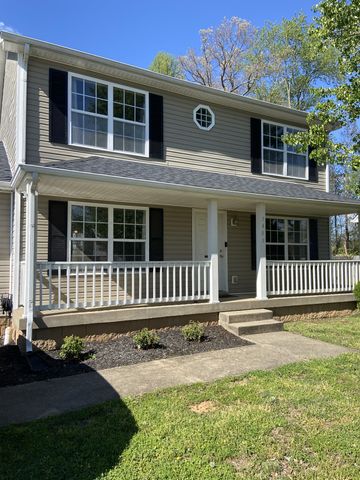 1405 Addison Dr, Clarksville, TN 37042