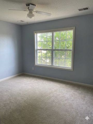 1405 Addison Dr, Clarksville, TN 37042