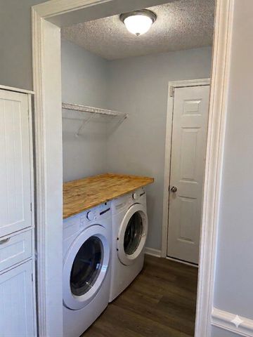 1405 Addison Dr, Clarksville, TN 37042