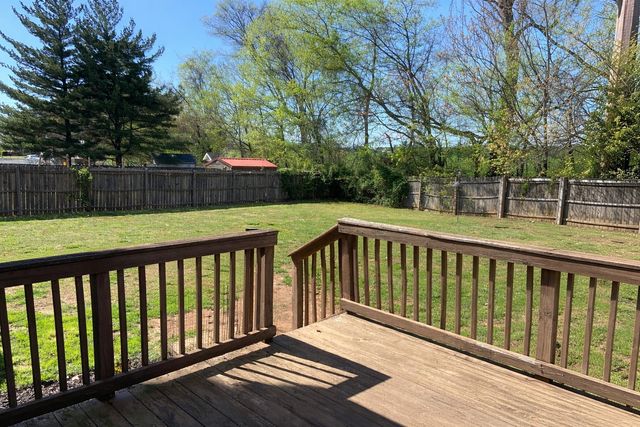 1405 Addison Dr, Clarksville, TN 37042