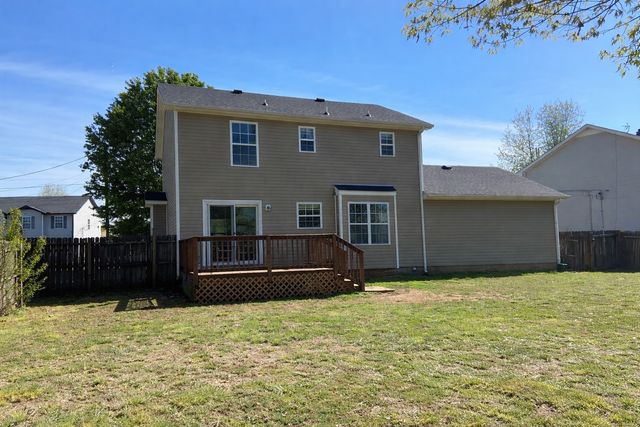 1405 Addison Dr, Clarksville, TN 37042