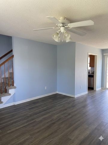 1405 Addison Dr, Clarksville, TN 37042