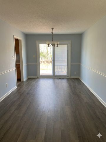 1405 Addison Dr, Clarksville, TN 37042