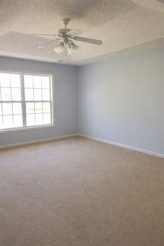 1405 Addison Dr, Clarksville, TN 37042