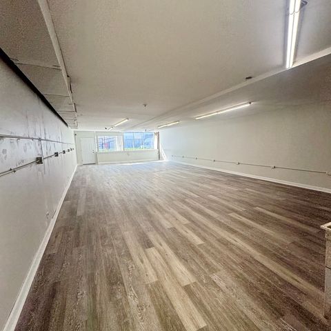 5017 S Ashland Avenue, Chicago, IL 60609