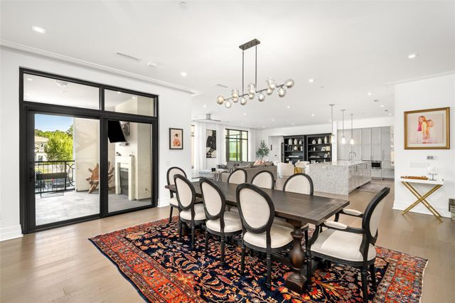 6017 Memorial 202, Houston, TX 77007