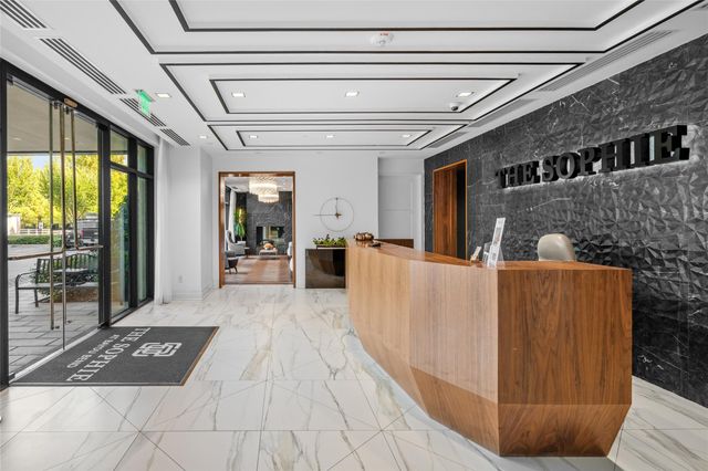 6017 Memorial 202, Houston, TX 77007