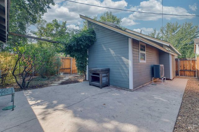 1900 N 13th St, Boise, ID 83702