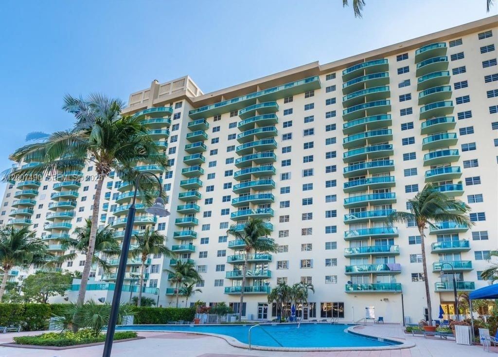 19380 Collins Avenue 805, Sunny Isles Beach, FL 33160