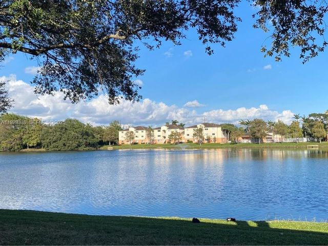 3670 N 56th Ave 714, Hollywood, FL 33021