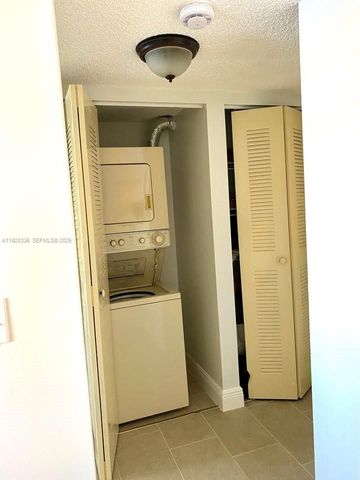 3670 N 56th Ave 714, Hollywood, FL 33021