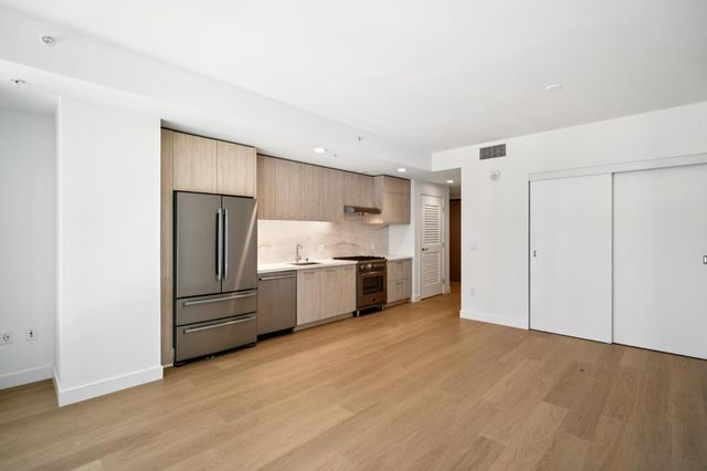 188 W Saint James Street 10817, San Jose, CA 95110