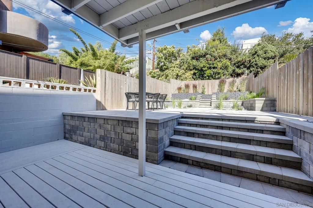 Image 27 of property listing at 3434 Talbot St, San Diego, CA 92106