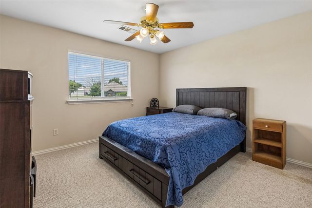 840 Lake Vista Lane, Lavon, TX 75166