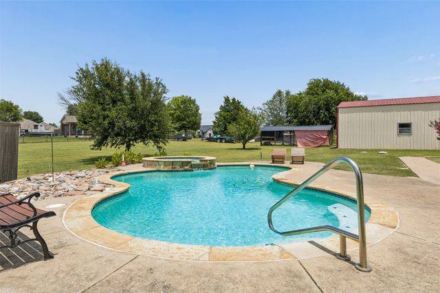 840 Lake Vista Lane, Lavon, TX 75166