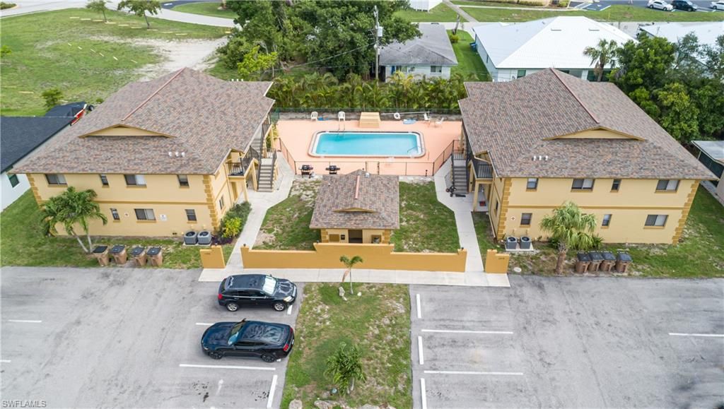 1318 SE 40th TER, CAPE CORAL, FL 33904 — photo 2