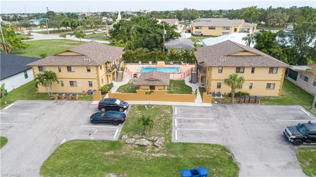 1318 SE 40th TER, CAPE CORAL, FL 33904 — photo 3