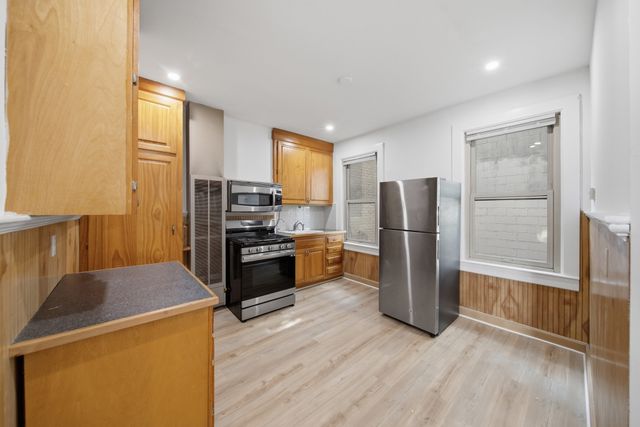 103 London St, Boston, MA 02128