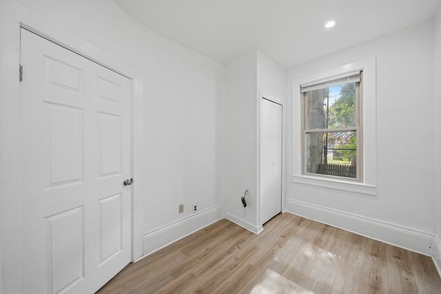 103 London St, Boston, MA 02128