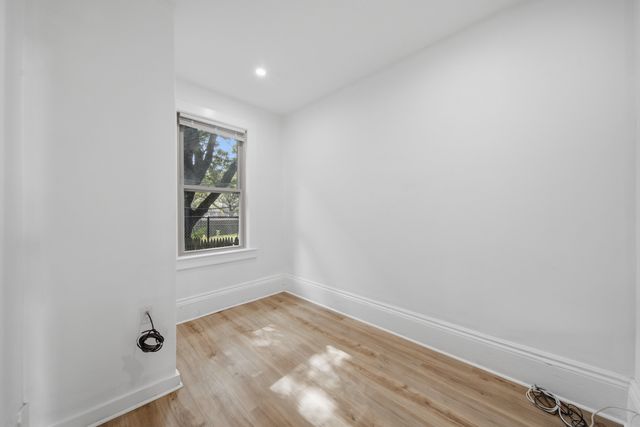 103 London St, Boston, MA 02128