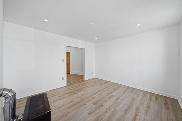 103 London St, Boston, MA 02128