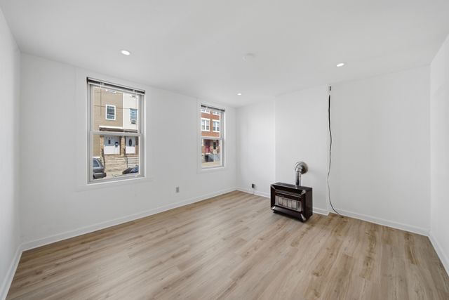 103 London St, Boston, MA 02128
