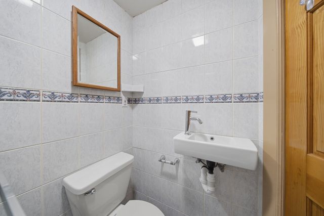 103 London St, Boston, MA 02128