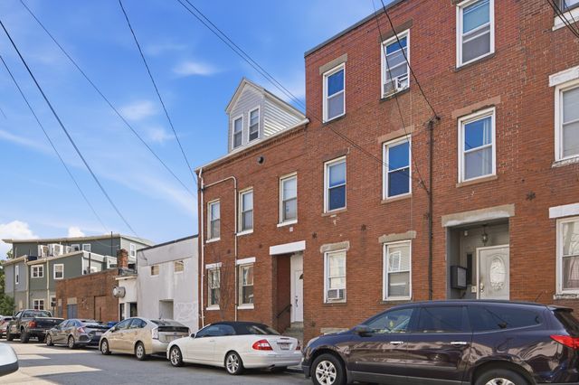 103 London St, Boston, MA 02128