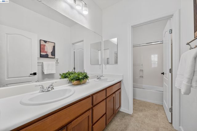 2109 N Donovan Way, San Ramon, CA 94582