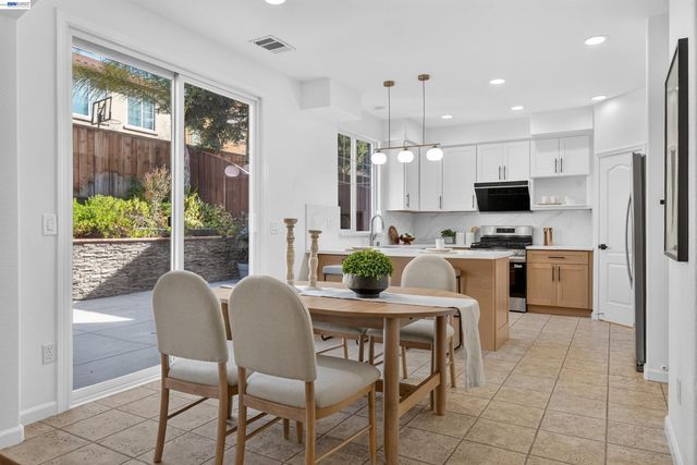 2109 N Donovan Way, San Ramon, CA 94582