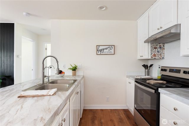 28510 SR 20, Oak Harbor, WA 98277