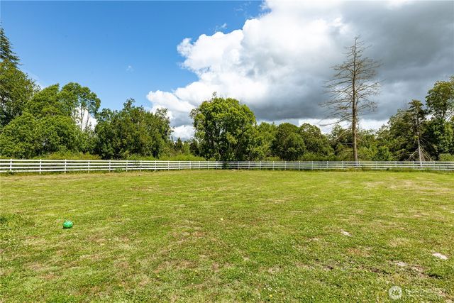 28510 SR 20, Oak Harbor, WA 98277