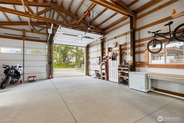 28510 SR 20, Oak Harbor, WA 98277