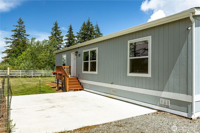 28510 SR 20, Oak Harbor, WA 98277