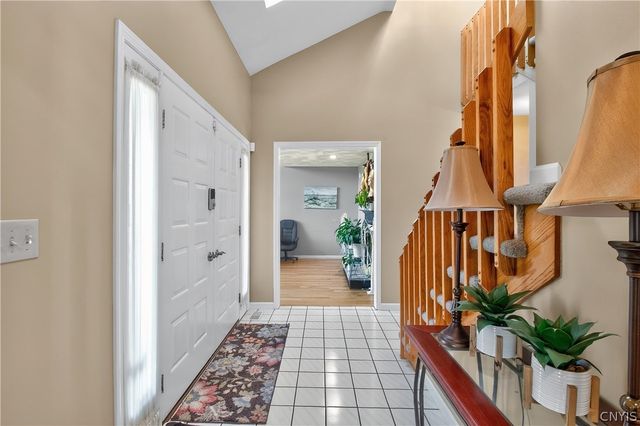 32 Morgan Lane, New Hartford, NY 13413