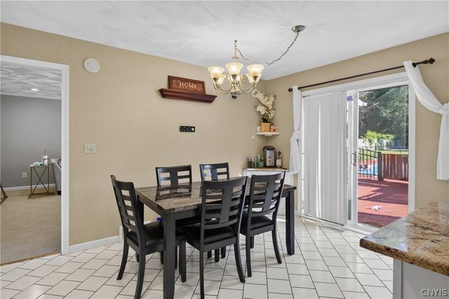 32 Morgan Lane, New Hartford, NY 13413