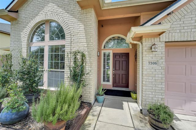 7306 Still Haven Drive, Richmond, TX 77407
