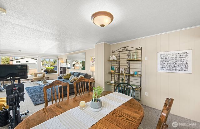 7818 Stroud Avenue N, Seattle, WA 98103