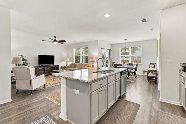 616 Coquina Bay Dr., Conway, SC 29526