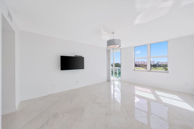 500 SE Mizner Boulevard A404, Boca Raton, FL 33432