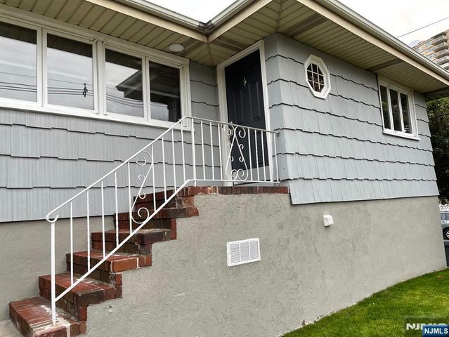 1626 Maple Street, Fort Lee, NJ 07024