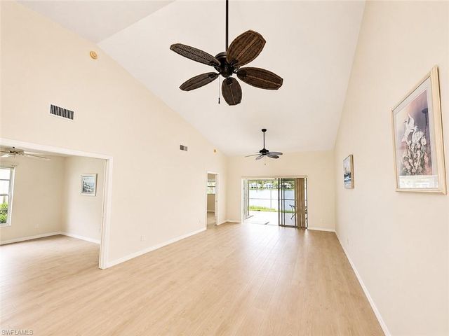 2888 Crown Pointe BLVD, Naples, FL 34112