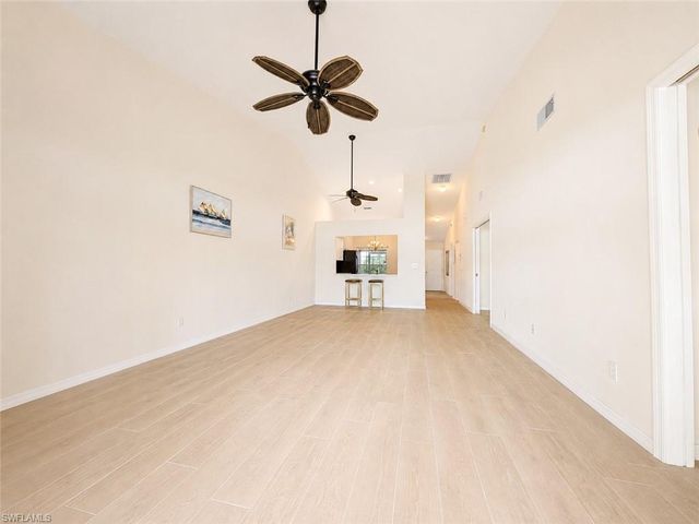 2888 Crown Pointe BLVD, Naples, FL 34112