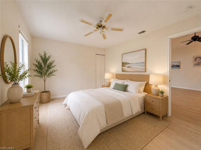 2888 Crown Pointe BLVD, Naples, FL 34112
